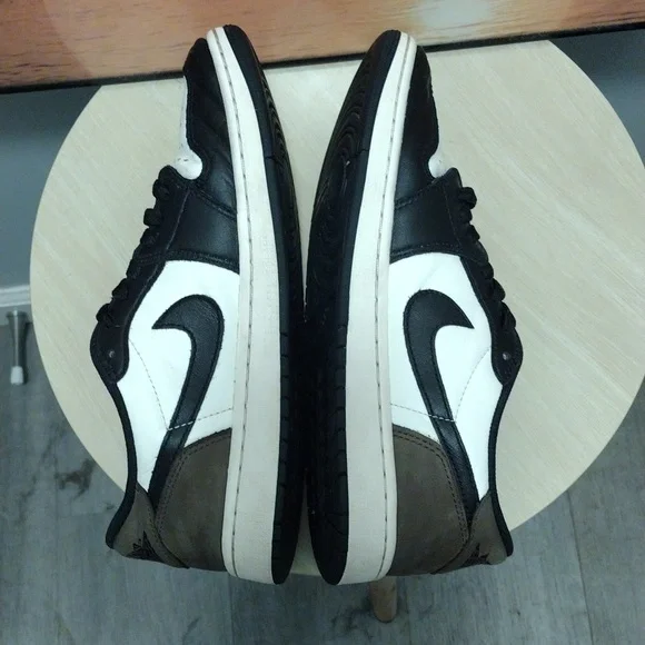 Mens Air Jordan 1 Low Mocha 9.5 - Picture 6 of 9